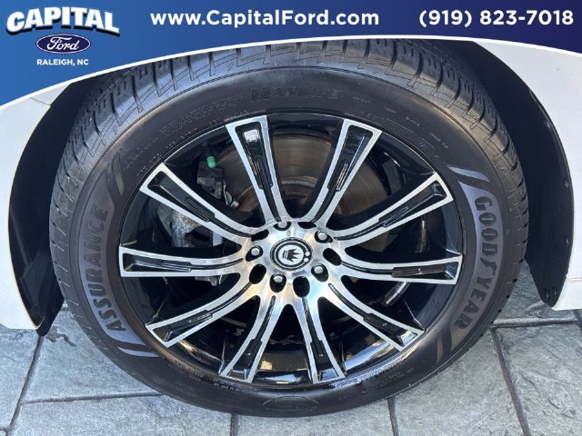 Certified 2018 Ford Fusion SE w/ Fusion SE Technology Package FWD image 13