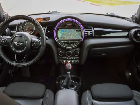 Used 2017 MINI Cooper S image 23