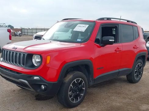 Used 2023 Jeep Renegade Latitude AWD/4WD image 58