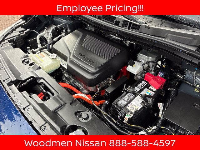 Certified 2025 Nissan Leaf SV Plus FWD image 12