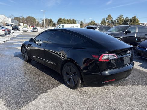 Used 2023 Tesla Model 3 Standard Range image 6