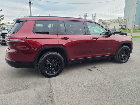 Used 2024 Jeep Grand Cherokee L Laredo AWD/4WD image 6