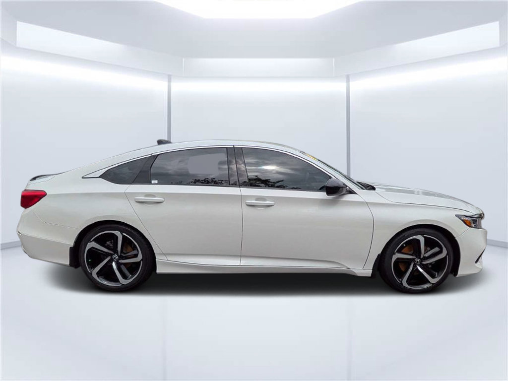 Used 2022 Honda Accord Sport image 2
