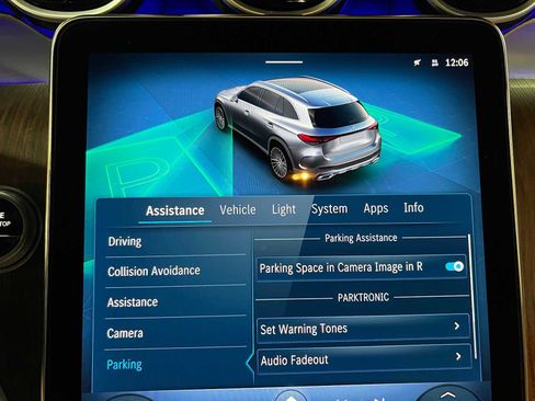 Certified 2025 Mercedes-Benz GLC 300 4MATIC image 37