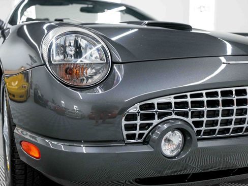 Used 2003 Ford Thunderbird RWD image 22