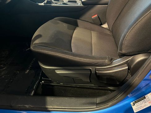 Used 2025 Nissan Sentra SV image 23