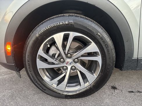 Used 2023 Buick Envision Essence image 12