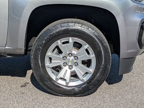 Used 2022 Chevrolet Colorado LT w/ Fleet Safety Package image 12