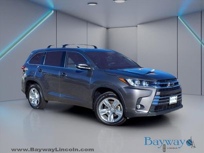 Used 2017 Toyota Highlander Limited