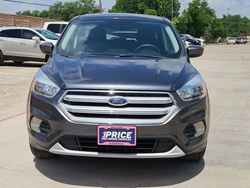 Used 2019 Ford Escape SE AWD/4WD image 2