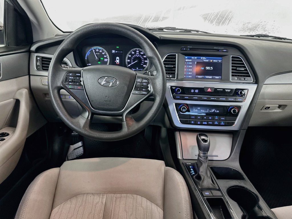 Used 2017 Hyundai Sonata SE FWD image 21