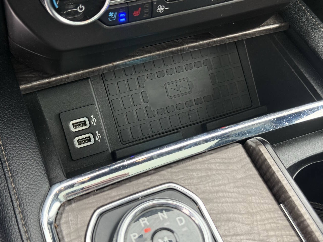 Used 2019 Ford Expedition Limited w/ Equipment Group 302A AWD/4WD image 26