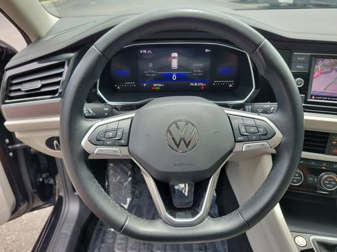 Used 2023 Volkswagen Jetta SE FWD image 27