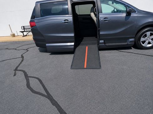 Used 2020 Honda Odyssey EX-L image 4