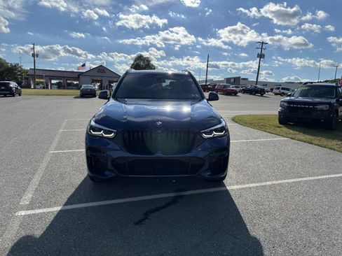Used 2022 BMW X5 xDrive40i w/ M Sport Package AWD/4WD image 2