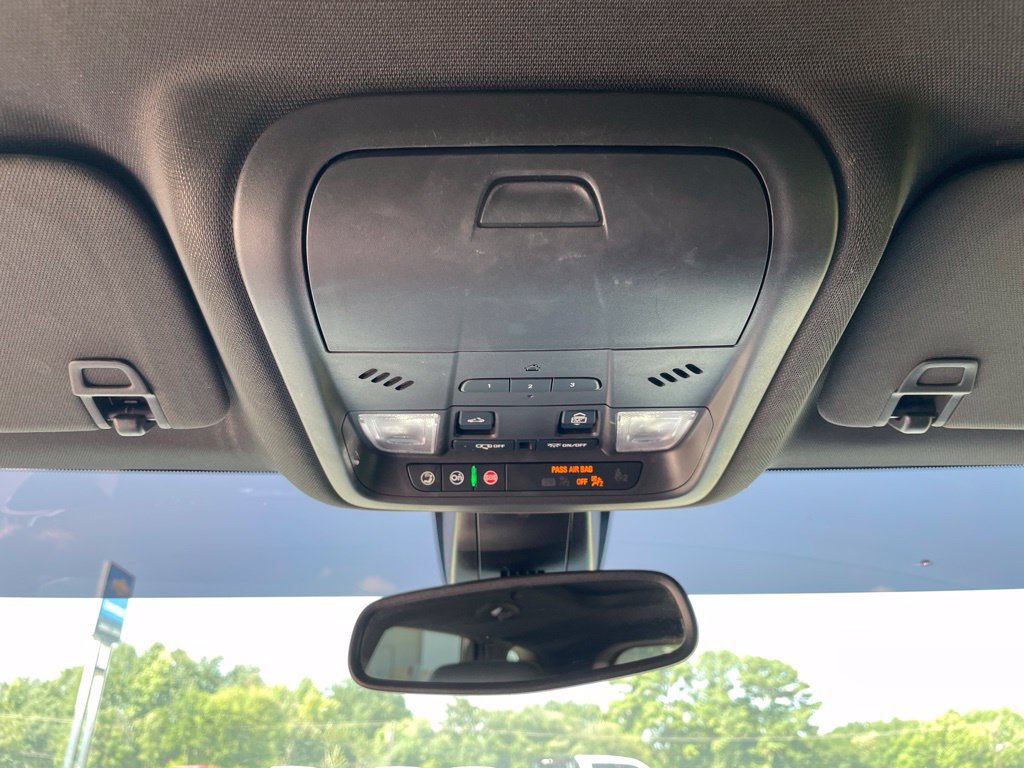 Used 2022 Chevrolet Blazer RS FWD image 23