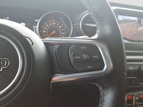 Used 2021 Jeep Wrangler Unlimited Sahara w/ LED Lighting Group image 23