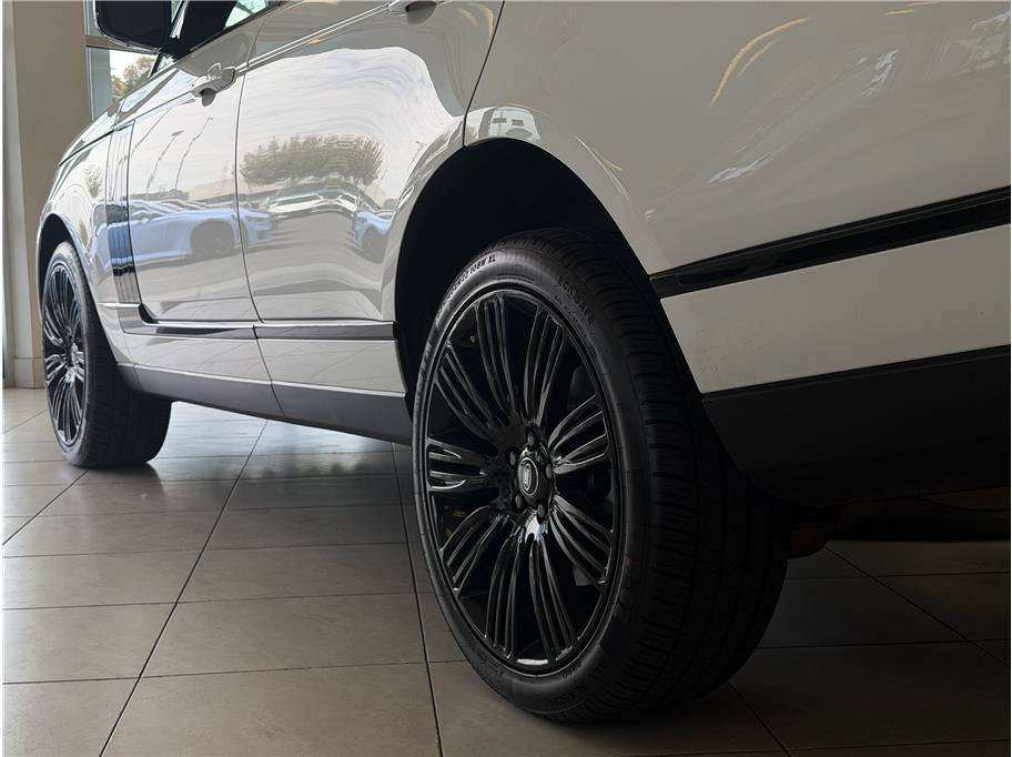 Used 2018 Land Rover Range Rover HSE AWD/4WD image 36