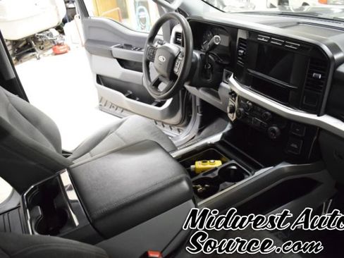 Used 2024 Ford F350 XLT image 33