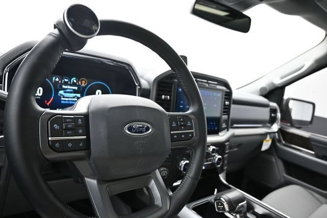 Used 2022 Ford F150 Lariat RWD image 10
