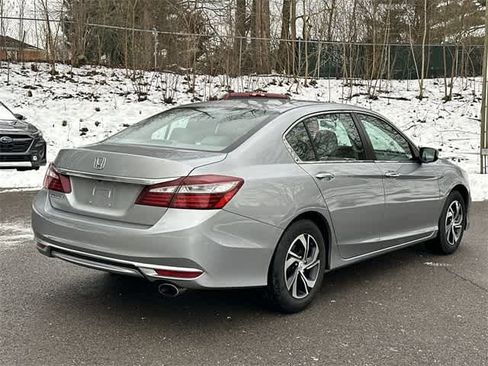 Used 2017 Honda Accord LX image 20
