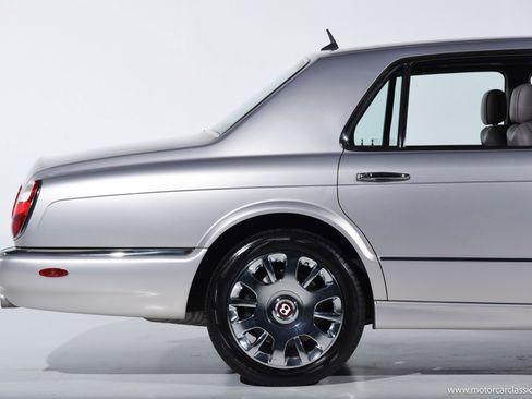 Used 2005 Bentley Arnage R image 21