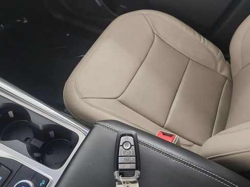 Used 2020 Ford Explorer Limited w/ Class III Trailer Tow Package image 24