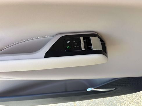 New 2026 Volvo EX90 Ultra AWD/4WD image 13