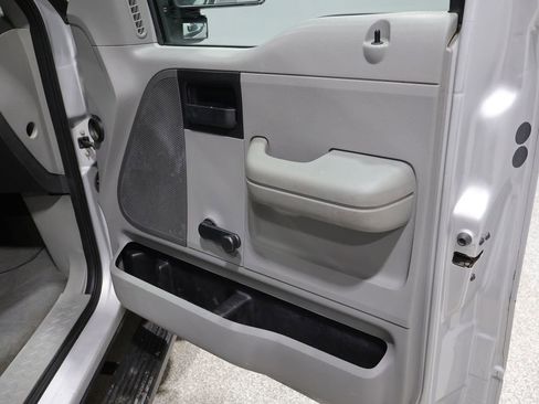 Used 2007 Ford F150 STX image 23