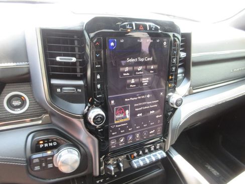 Used 2019 RAM 1500 Limited w/ Advanced Safety Group AWD/4WD image 32