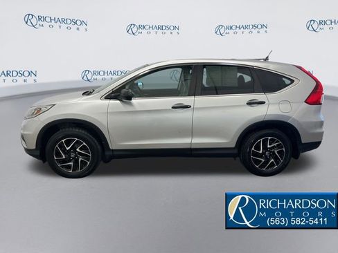 Used 2016 Honda CR-V SE image 2