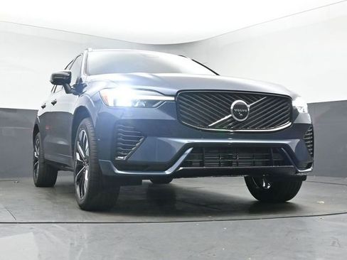 New 2026 Volvo XC60 T8 Plus w/ Protection Package Premier image 37