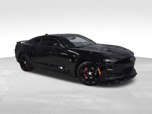 Used 2020 Chevrolet Camaro SS image 4