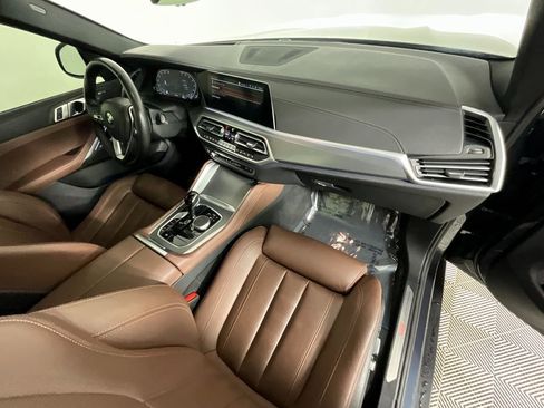 Used 2022 BMW X6 xDrive40i w/ Premium Package image 19