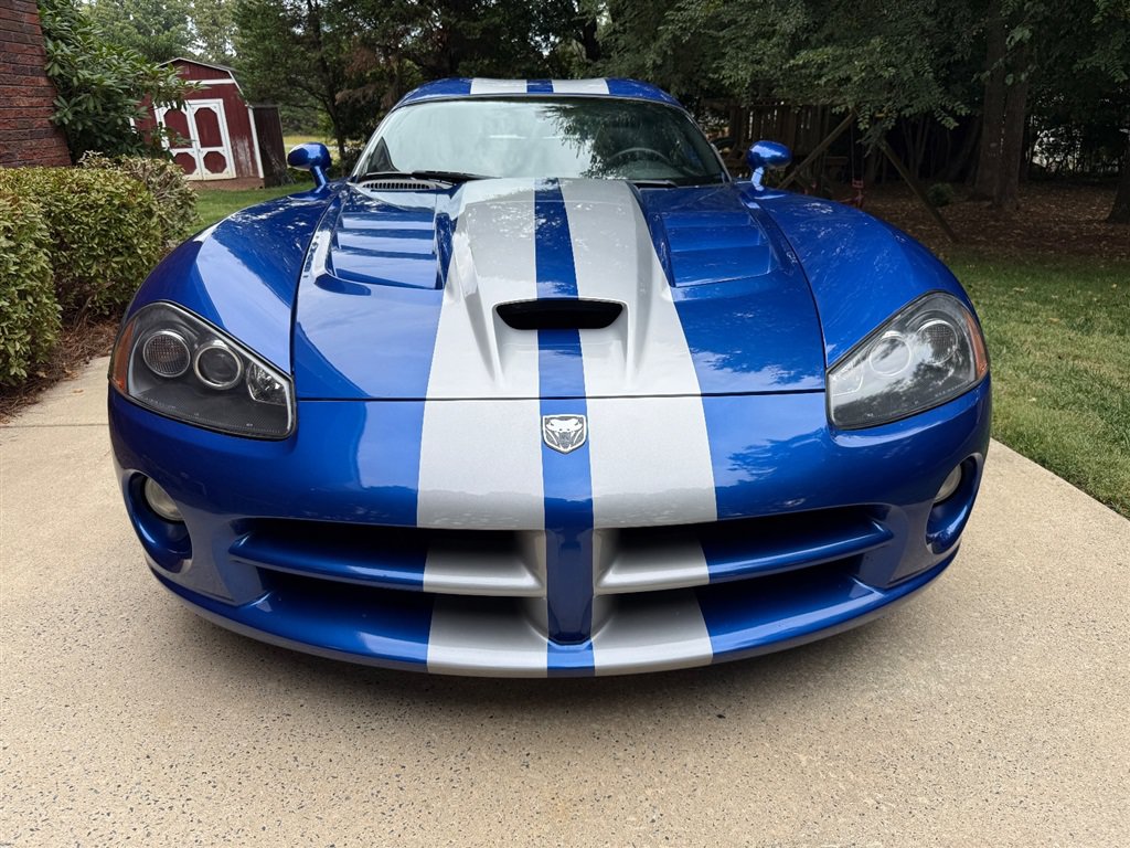 Used 2006 Dodge Viper SRT-10 RWD image 10