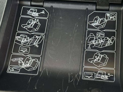 Used 2010 Toyota Highlander Limited image 36