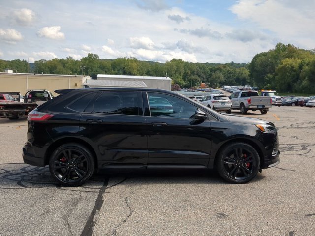 Certified 2022 Ford Edge ST w/ Equipment Group 401A AWD/4WD image 2