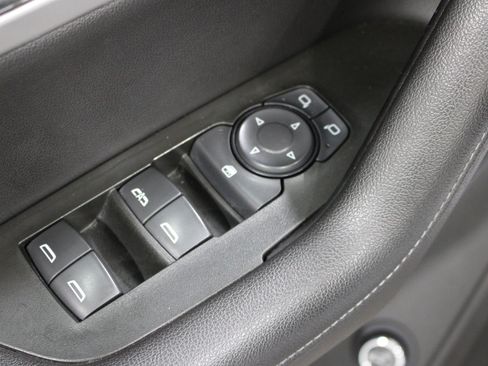 Used 2022 Chevrolet Blazer LT FWD image 7