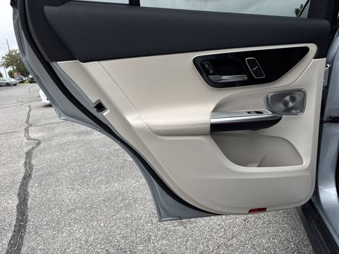 Certified 2025 Mercedes-Benz GLC 350e 4MATIC image 34
