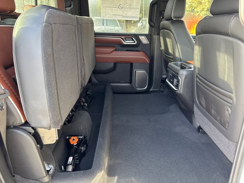 New 2026 GMC Sierra 3500 Denali Ultimate w/ LPO, Black Badging Package image 18