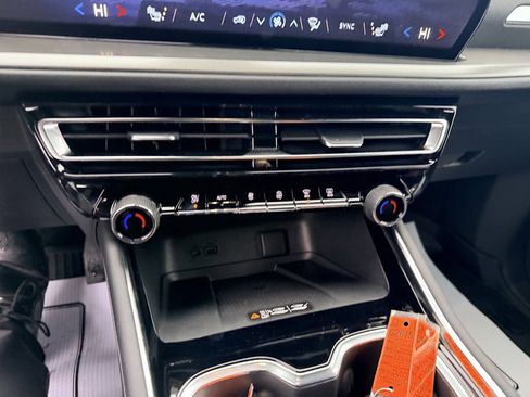 New 2026 Chevrolet Traverse LT w/ Driver Confidence Package image 19