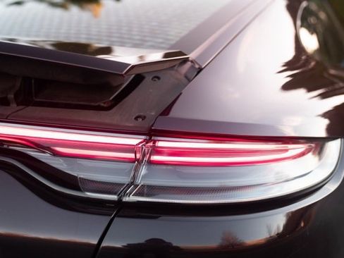 Used 2023 Porsche Panamera 4 Platinum Edition image 15