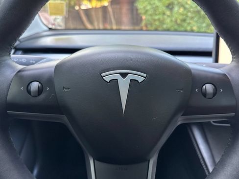 Used 2023 Tesla Model 3 Standard Range RWD image 21