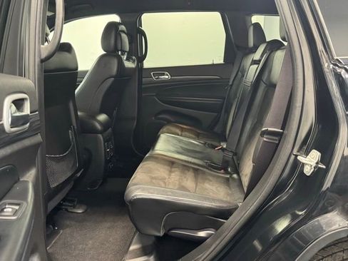 Used 2021 Jeep Grand Cherokee Laredo X image 25