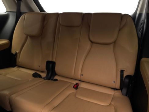 Used 2024 Kia Carnival LX FWD image 38