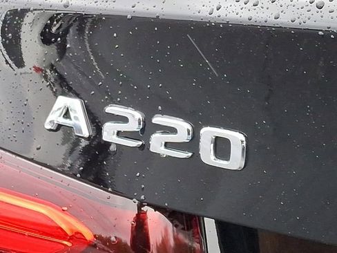 Used 2022 Mercedes-Benz A 220 4MATIC image 5