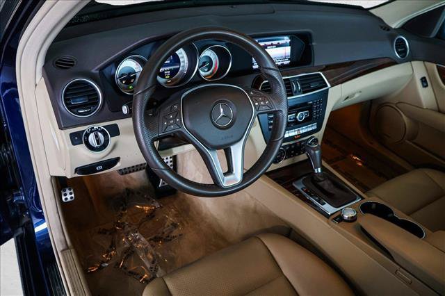 Used 2013 Mercedes-Benz C 300 4MATIC Sedan image 10