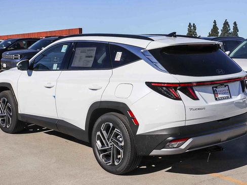 New 2026 Hyundai Tucson Limited image 8