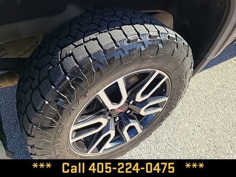 Used 2023 GMC Sierra 1500 AT4 w/ Technology Package image 14