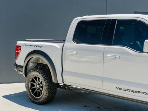 Used 2025 Ford F150 Raptor AWD/4WD image 39